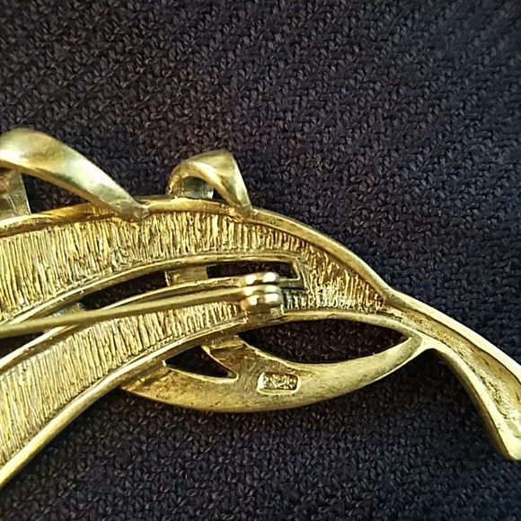 Sterling Silver Marcasite Art Deco Pin - Picture 2 of 3